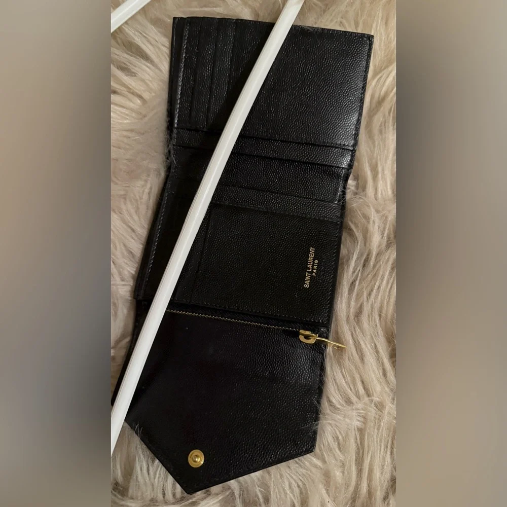 YSL cassandre matelasse compact trifold wallet black gold - Picture 3 of 7